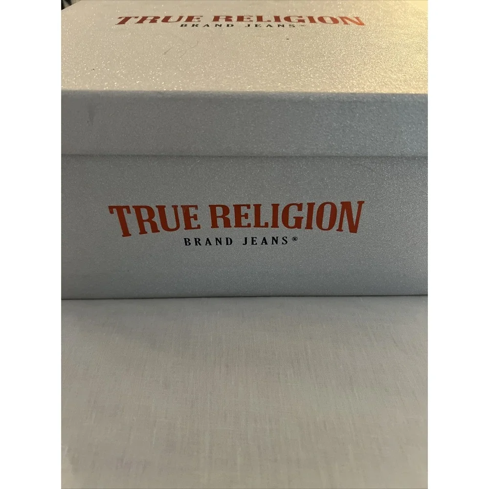 True Religion Denim Jeans Backpack And Pom Pom Hat Gift Set New In Box